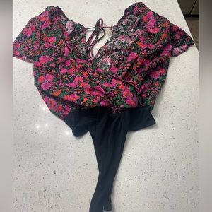 Brand: eesome. Floral bodysuit size small. Gently worn.